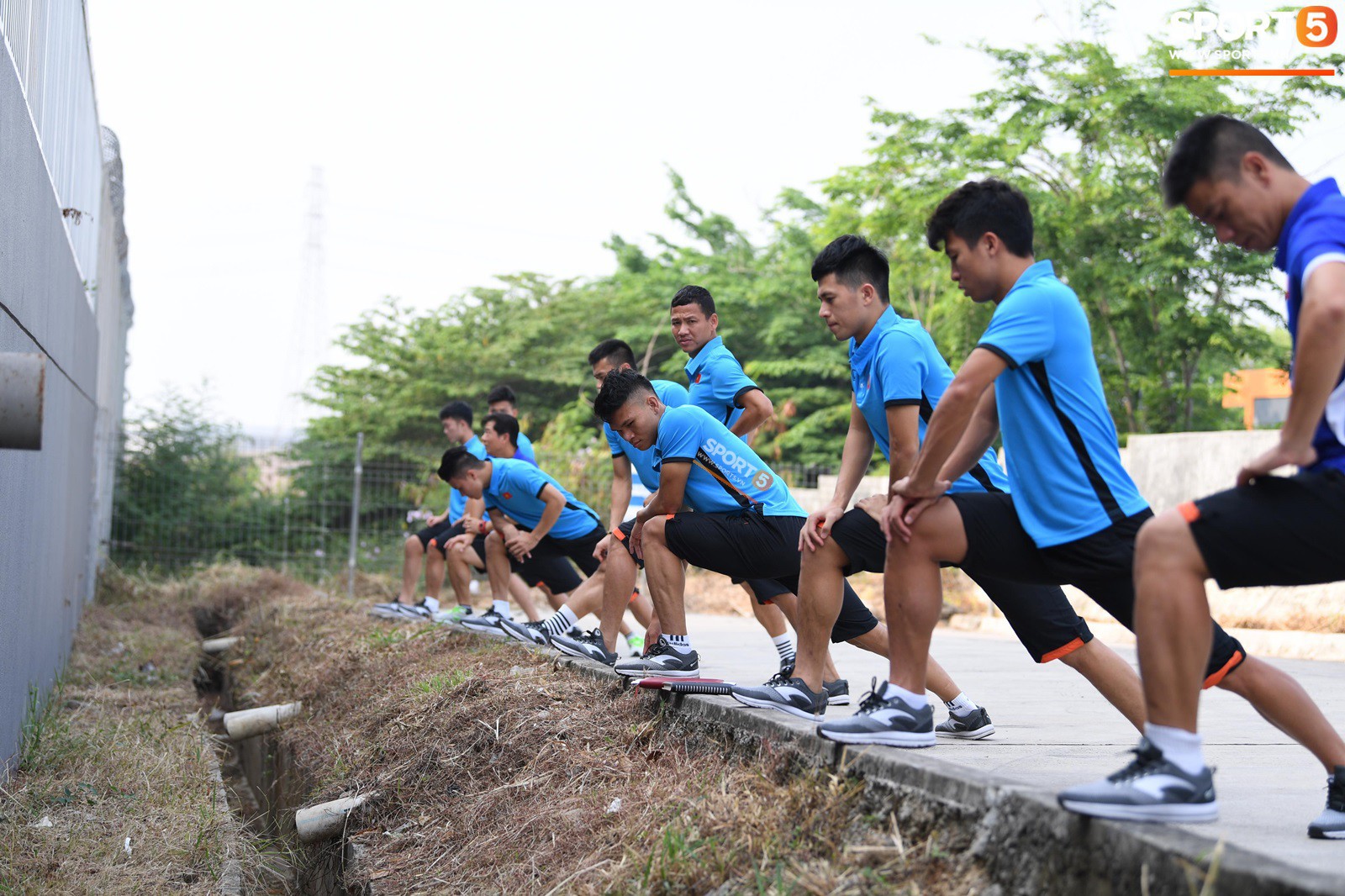 Trợ lý của HLV Park Hang Seo: Đường phố, bê tông cũng chơi, đối thủ nào cũng chơi - Ảnh 3. Trợ lý của HLV Park Hang Seo: Đường phố, bê tông cũng chơi, đối thủ nào cũng chơi - Ảnh 3.