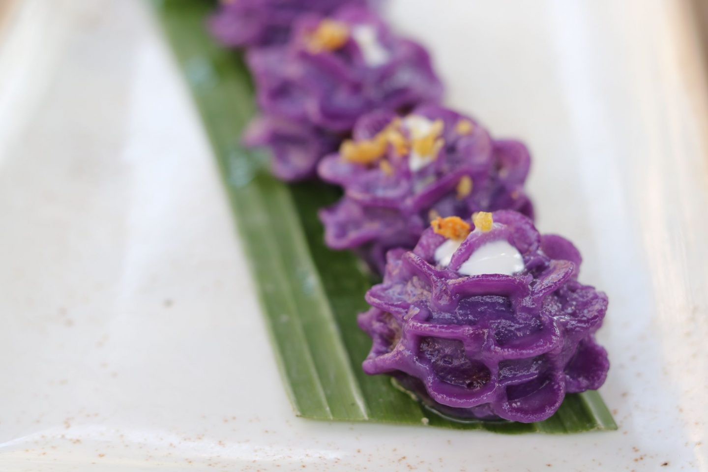 Được tặng những bông hoa tím vừa đáng yêu, vừa ăn ngon như thế chắc cô nàng nào cũng chết đứ đừ hết đây - Ảnh 3.