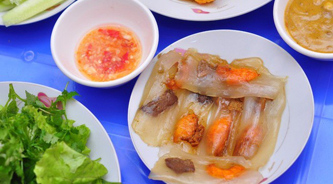Chỉ mặt điểm tên những món ăn đặc trưng xứ Huế vẫn đang làm mưa làm gió tại Hà Nội - Ảnh 2.