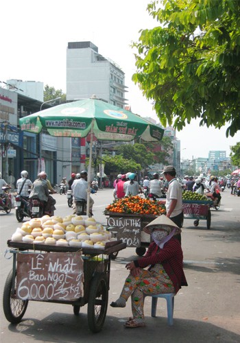 Những tấm biển quảng cáo thử thách độ tinh mắt của người tiêu dùng, không để ý là bị lừa ngay! - Ảnh 5.