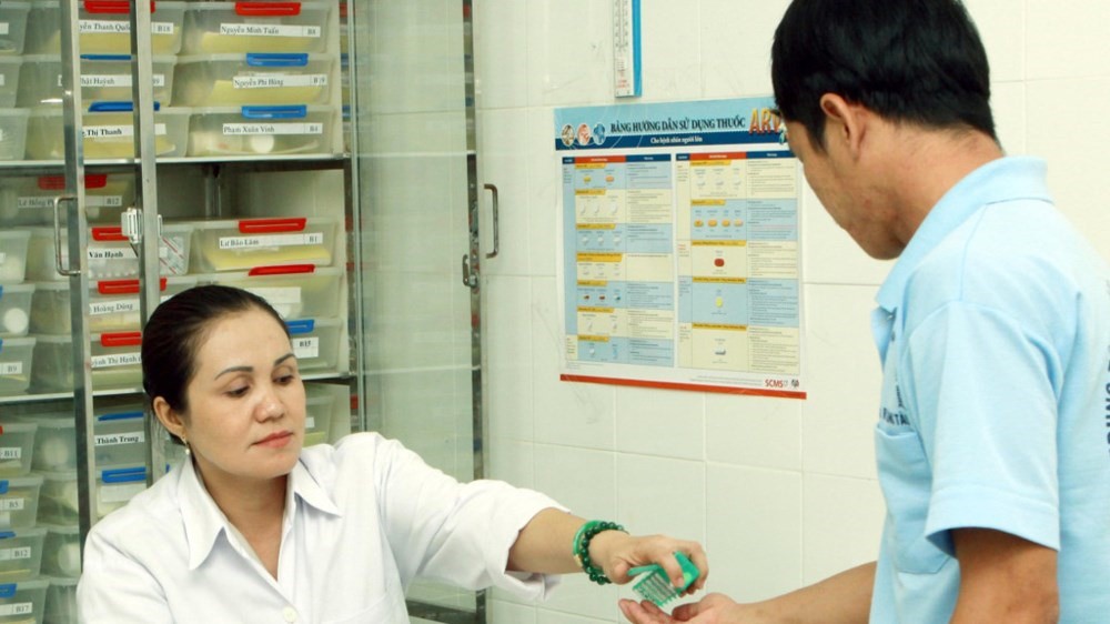Cuộc sống của người mắc HIV đầu tiên ở Việt Nam gần 30 năm trước bây giờ ra sao? - Ảnh 2.