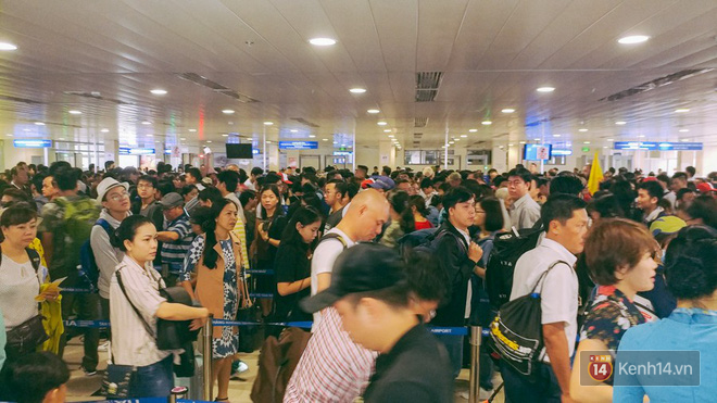 Dịp lễ 2/9 ở Sài Gòn: Hàng không giữ nguyên giá vé, xe khách tăng 40% và tài xế sẽ bị kiểm tra ma tuý - Ảnh 2.