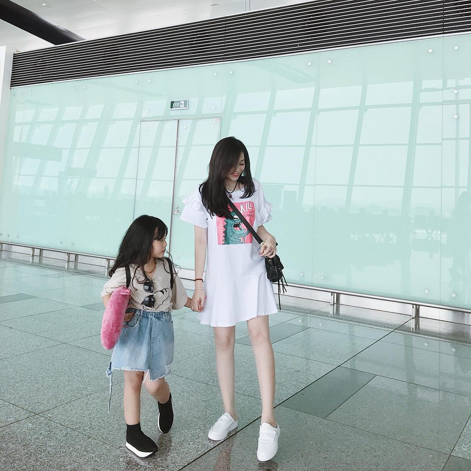 Có tâm như chồng của hot mom Ngọc Mon: Dẫn vợ đi du lịch xong lại còn chụp cho cả rổ ảnh đẹp lung linh! - Ảnh 4. Có tâm như chồng của hot mom Ngọc Mon: Dẫn vợ đi du lịch xong lại còn chụp cho cả rổ ảnh đẹp lung linh! - Ảnh 4.