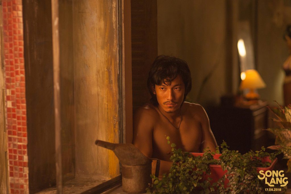 Đại chiến soái ca phim Việt ngay lúc này: Từ giang hồ gốc cải lương đến chàng vợ chuyên nội trợ - Ảnh 10. Đại chiến soái ca phim Việt ngay lúc này: Từ giang hồ gốc cải lương đến chàng vợ chuyên nội trợ - Ảnh 10.