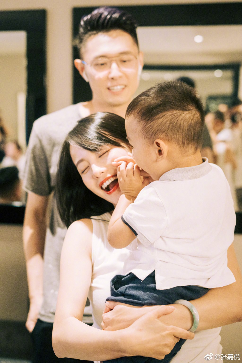 Mỹ nhân đẹp nhất Diên Hi Công Lược hạ sinh mẹ tròn con vuông quý tử thứ 2 - Ảnh 3. Mỹ nhân đẹp nhất Diên Hi Công Lược hạ sinh mẹ tròn con vuông quý tử thứ 2 - Ảnh 3.