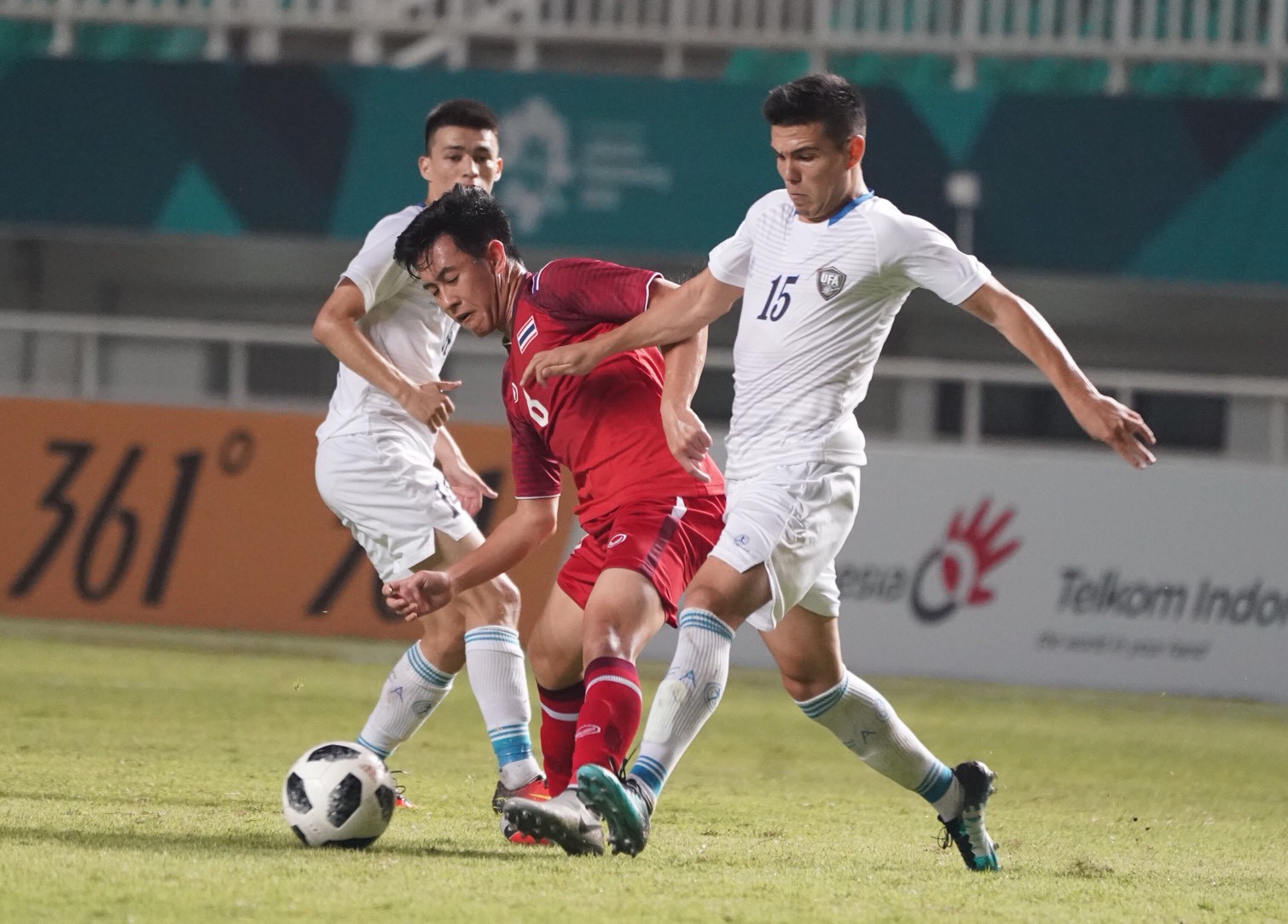 Thái Lan lại thua, nếu không bị loại sẽ gặp Olympic Việt Nam ở vòng knock-out - Ảnh 2. Thái Lan lại thua, nếu không bị loại sẽ gặp Olympic Việt Nam ở vòng knock-out - Ảnh 2.
