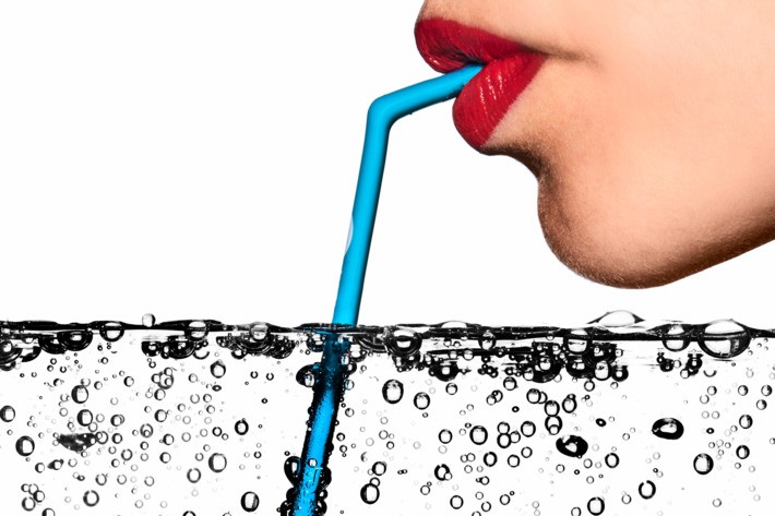 Chiếc ống hút màu hồng “choe choét” này có gì hay mà được mệnh danh là tinh hoa của giới ống hút? - Ảnh 1. Chiếc ống hút màu hồng “choe choét” này có gì hay mà được mệnh danh là tinh hoa của giới ống hút? - Ảnh 1.