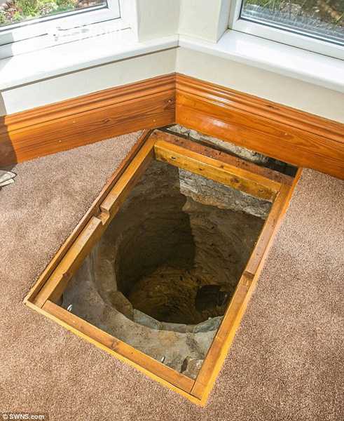 Tình cờ phát hiện giếng cổ trong nhà, người đàn ông kiên trì đào tìm kho báu suốt 6 năm - Ảnh 3.