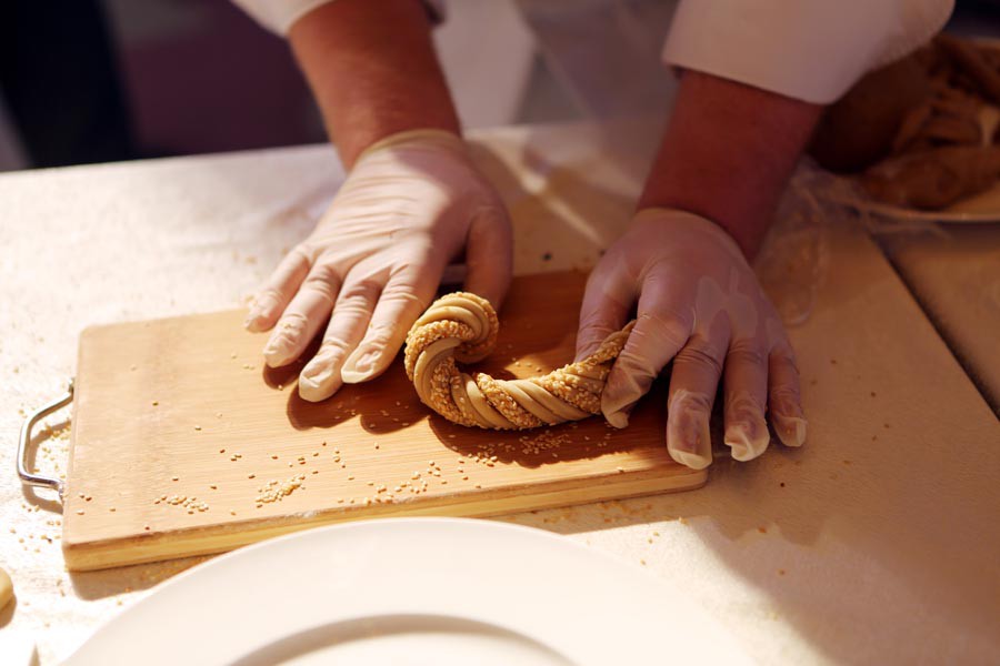 Món bánh trăm tuổi ở Thiên Tân (Trung Quốc) làm nhiều người cứ tưởng là sợi dây thừng - Ảnh 8.