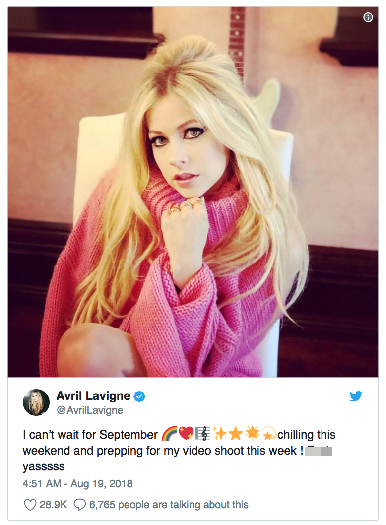 Biết tin gì chưa, Adele và Avril Lavigne đang chuẩn bị cho sản phẩm mới rồi đấy! 1 Biết tin gì chưa, Adele và Avril Lavigne đang chuẩn bị cho sản phẩm mới rồi đấy! - Ảnh 1.