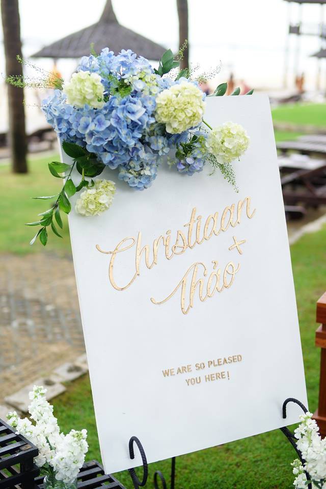 L&yacute; Thanh Thảo M&ugrave;i ng&ograve; gai tổ chức đ&aacute;m cưới l&atilde;ng mạn với chồng T&acirc;y ở b&atilde;i biển - Ảnh 1.