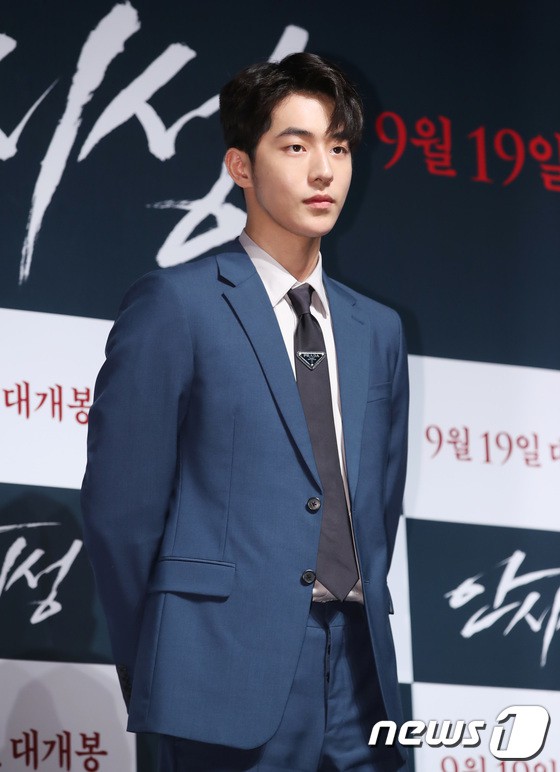 Dàn sao hot đổ bộ sự kiện: Khi tường thành nhan sắc Jo In Sung bị trai đẹp Nam Joo Hyuk dìm trong 1 khung hình - Ảnh 6.