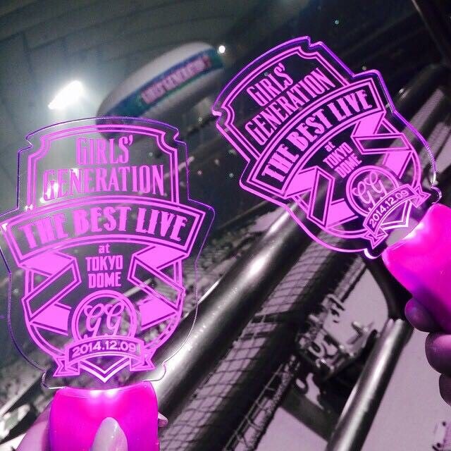 Sau bao năm để fan xài que phát sáng, SM cuối cùng cũng phát hành lightstick chính thức cho SNSD? - Ảnh 2.