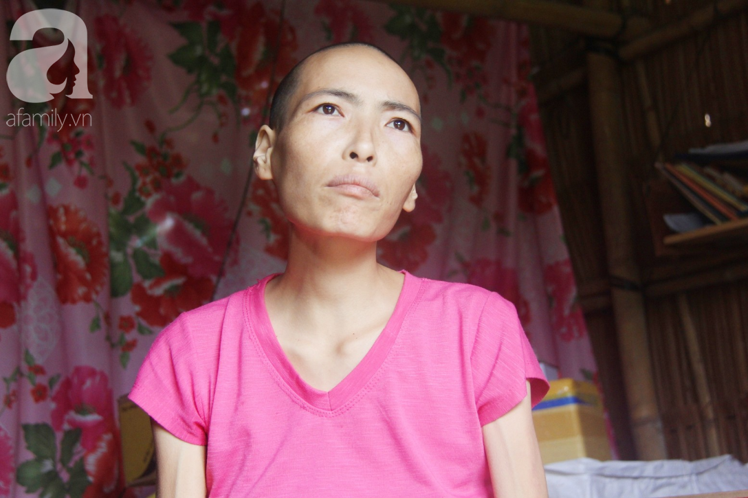 Người đàn ông trẻ chấp nhận điều tiếng, một tay chăm sóc vợ bệnh tật của người khác suốt 2 năm trời - Ảnh 5. Người đàn ông trẻ chấp nhận điều tiếng, một tay chăm sóc vợ bệnh tật của người khác suốt 2 năm trời - Ảnh 5.
