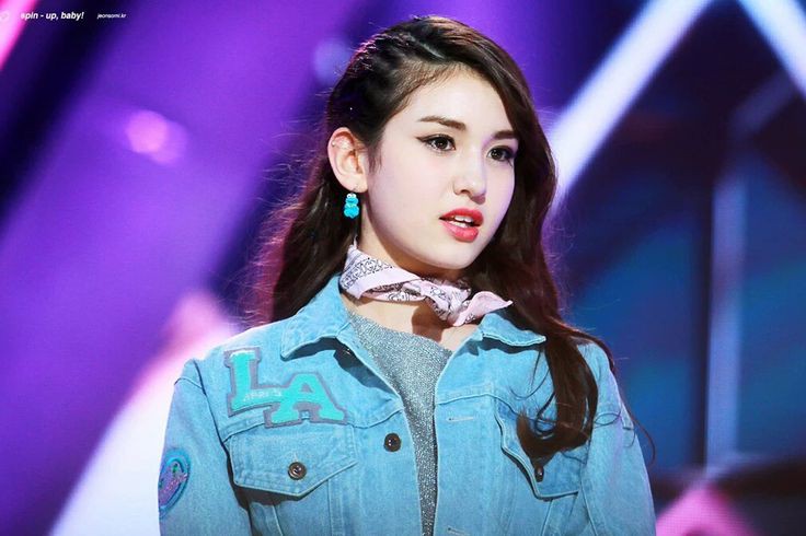 Hai thành viên hụt của TWICE tại các phiên bản Produce: Người luôn dẫn đầu, kẻ mấp mé bị loại - Ảnh 9. Hai thành viên hụt của TWICE tại các phiên bản Produce: Người luôn dẫn đầu, kẻ mấp mé bị loại - Ảnh 9.