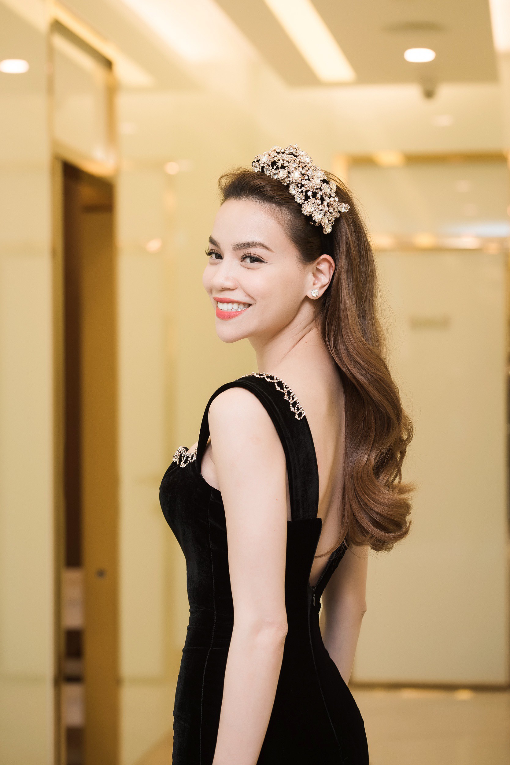 Chỉ là