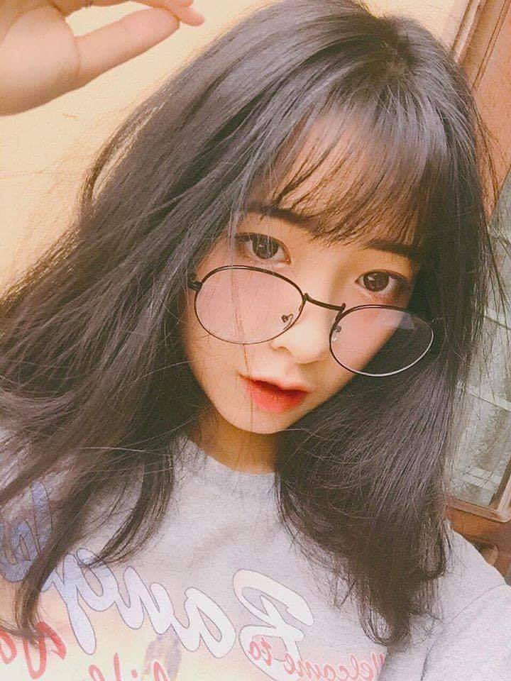 Ch&ugrave;m ảnh con g&aacute;i cứ đeo k&iacute;nh l&agrave; auto dễ thương khiến 500 anh em d&acirc;n mạng mắt xem c&ograve;n tay bấm share ngay lập tức - Ảnh 10.