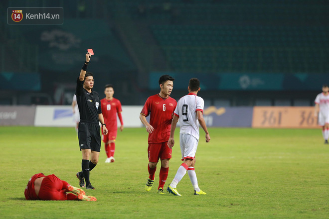 HLV Bahrain: “Trọng tài rút thẻ đỏ vô lý khiến chúng tôi thua Việt Nam” - Ảnh 2.