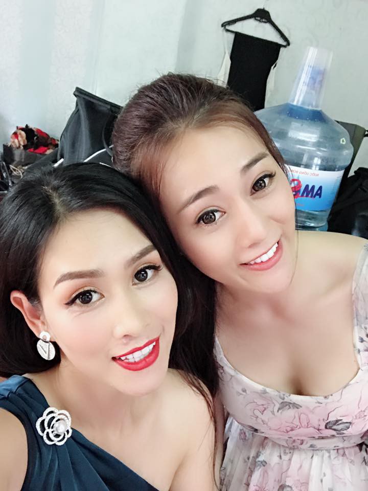 Chị Nguyệt bầu trời check-in cùng dàn diễn viên Quỳnh Búp Bê, fan nghi vấn vào vai đối thủ của Lan má mì - Ảnh 4. Chị Nguyệt bầu trời check-in cùng dàn diễn viên Quỳnh Búp Bê, fan nghi vấn vào vai đối thủ của Lan má mì - Ảnh 4.