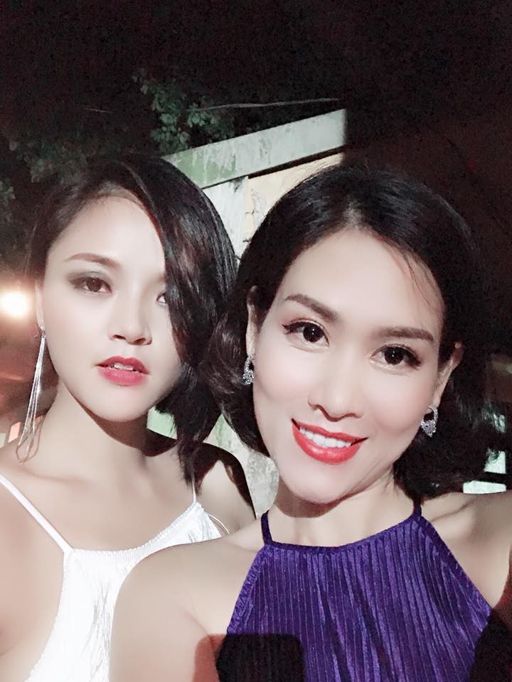 Chị Nguyệt bầu trời check-in cùng dàn diễn viên Quỳnh Búp Bê, fan nghi vấn vào vai đối thủ của Lan má mì - Ảnh 3. Chị Nguyệt bầu trời check-in cùng dàn diễn viên Quỳnh Búp Bê, fan nghi vấn vào vai đối thủ của Lan má mì - Ảnh 3.
