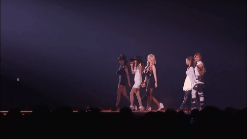 Nh&igrave;n lại s&acirc;n khấu &ldquo;If I Were You&rdquo;: Nơi 2NE1 l&agrave; girlgroup c&oacute; 5 th&agrave;nh vi&ecirc;n với giọng h&aacute;t đau đớn x&eacute; l&ograve;ng - Ảnh 3.