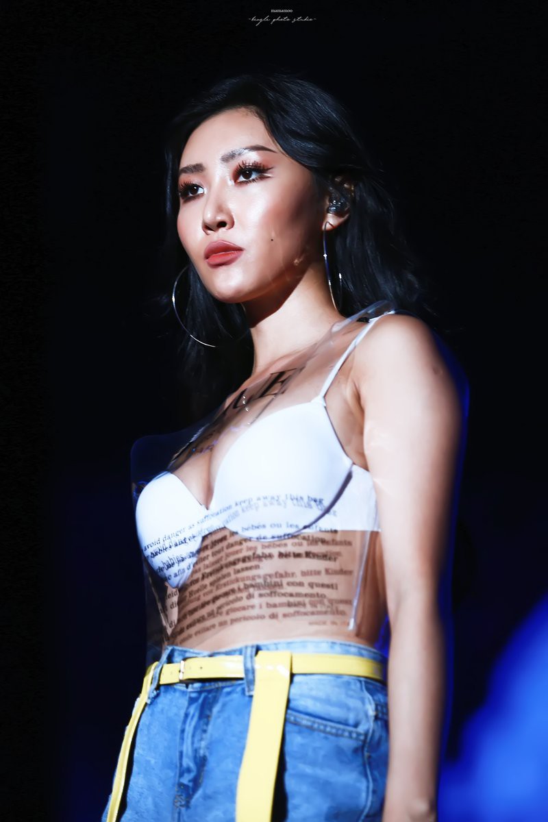 Liên tục lấn át Hyuna vì quá nóng bỏng, em út sinh năm 1995 của MAMAMOO liệu sẽ trở thành tân nữ hoàng sexy Kpop? - Ảnh 11. Liên tục lấn át Hyuna vì quá nóng bỏng, em út sinh năm 1995 của MAMAMOO liệu sẽ trở thành tân nữ hoàng sexy Kpop? - Ảnh 11.