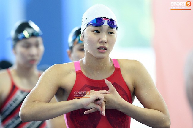 Những cô nàng xinh đẹp thắp sáng ASIAD 2018 - Ảnh 1.