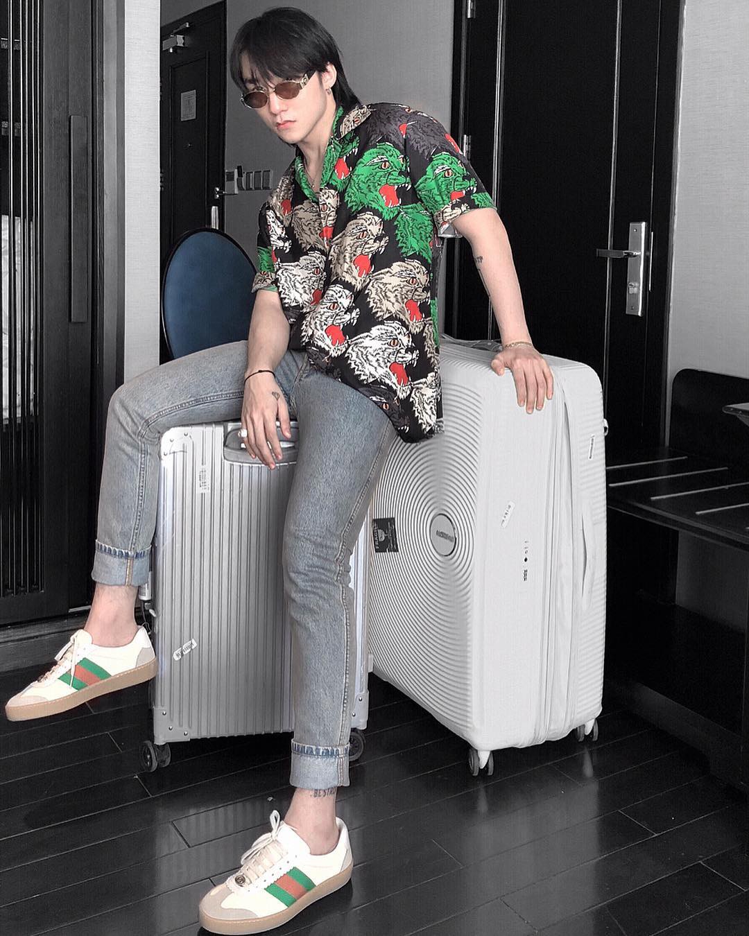 Vẫn biết Sơn Tùng bảnh bao ngời ngời, nhưng không ngờ còn “ăn đứt” cả Justin Bieber lẫn Rap Monster (BTS) thế này - Ảnh 1. Vẫn biết Sơn Tùng bảnh bao ngời ngời, nhưng không ngờ còn “ăn đứt” cả Justin Bieber lẫn Rap Monster (BTS) thế này - Ảnh 1.
