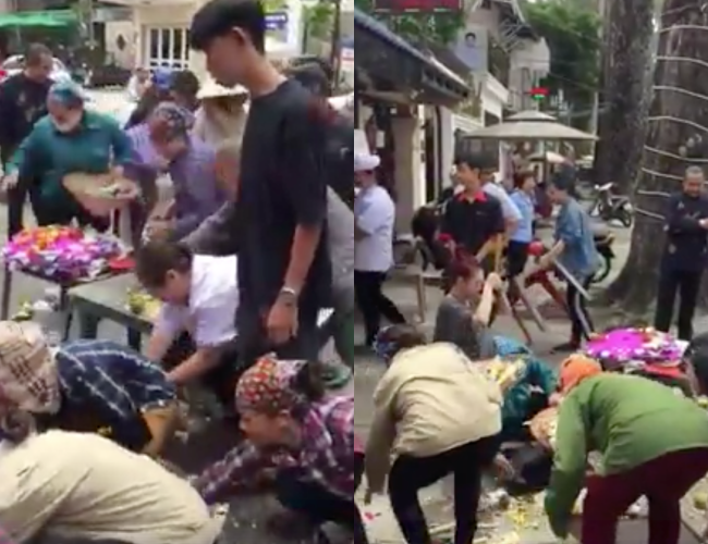 Lively scene of people quickly snatched the soul while the owner still burns the incense stick - Photo 1. Lively scene of people quickly snatched the soul while the owner still burns the incense stick - Photo 1.