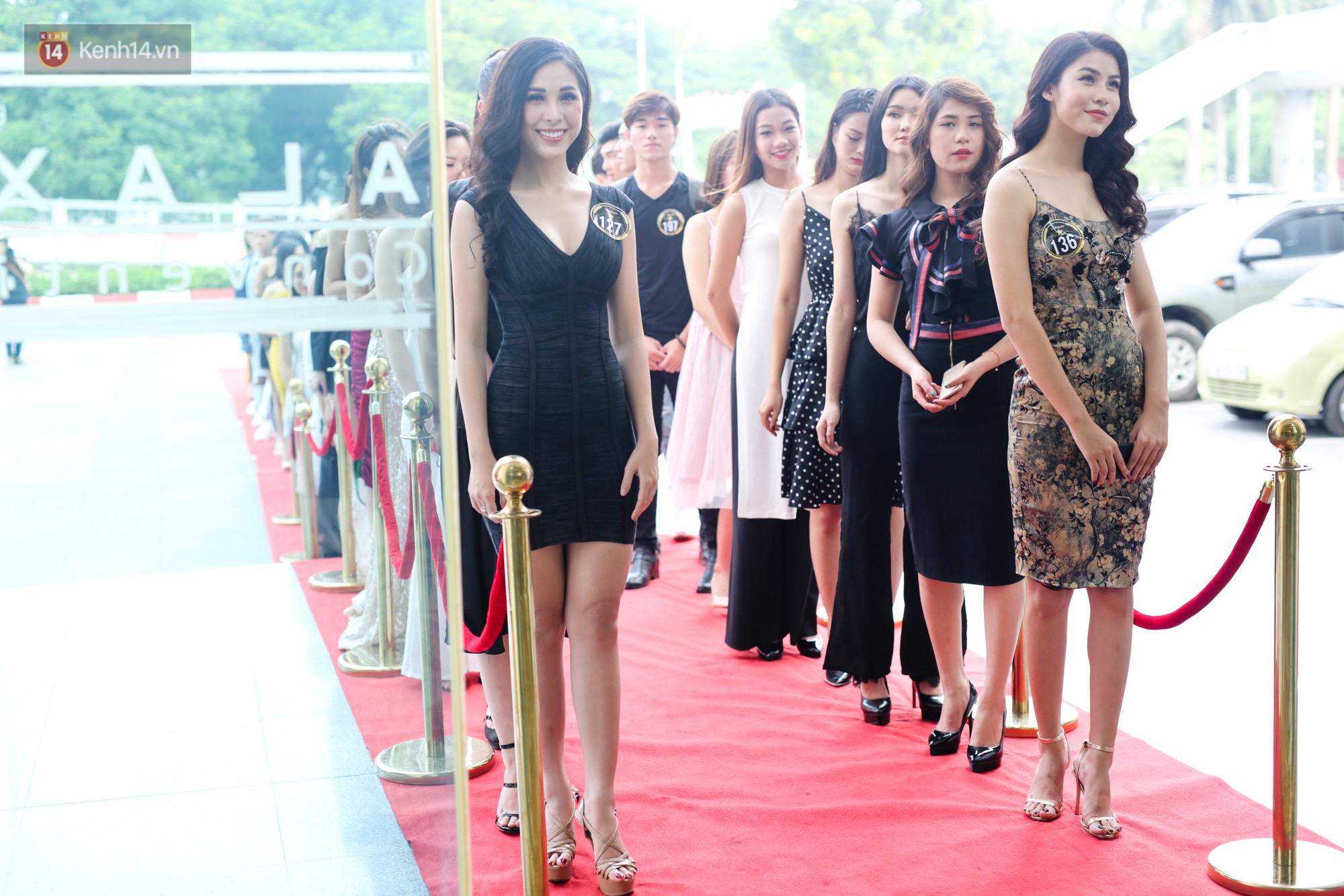 Hoa hậu Trái đất 2015 Angelia Ong nói gì về tiêu chí chọn đại diện Việt Nam đi thi đấu trường nhan sắc quốc tế? - Ảnh 11. Hoa hậu Trái đất 2015 Angelia Ong nói gì về tiêu chí chọn đại diện Việt Nam đi thi đấu trường nhan sắc quốc tế? - Ảnh 11.