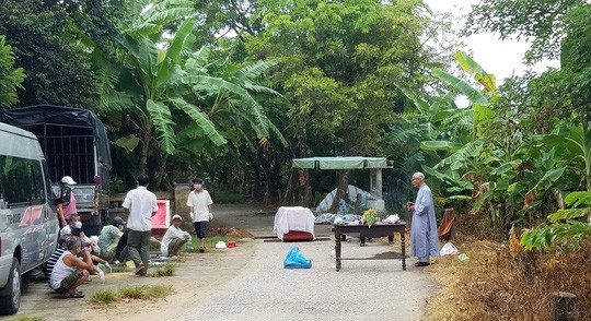 Thi thể người đàn ông nổi trên sông sau 2 ngày mất tích - Ảnh 1.