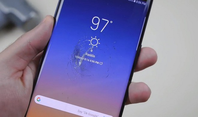 Xem màn tra tấn Galaxy Note 9 rùng rợn bằng dao và búa, bất ngờ nhất lại nằm ở viên pin - Ảnh 3.