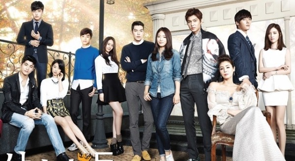 Cho&aacute;ng với 7 hội Rich kid m&agrave;n ảnh: Nh&agrave; kh&ocirc;ng c&oacute; g&igrave; ngo&agrave;i điều kiện! - Ảnh 9.