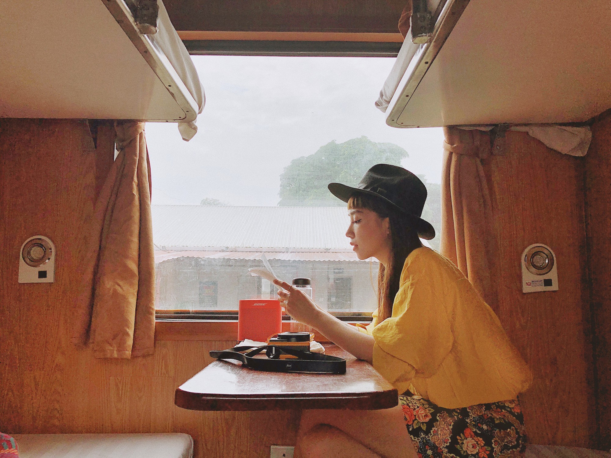 Ngày đầu tiên của 10 đội thi Here We Go ở vòng 2: Sống xa BTC chẳng dễ dàng! - Ảnh 2. Ngày đầu tiên của 10 đội thi Here We Go ở vòng 2: Sống xa BTC chẳng dễ dàng! - Ảnh 2.