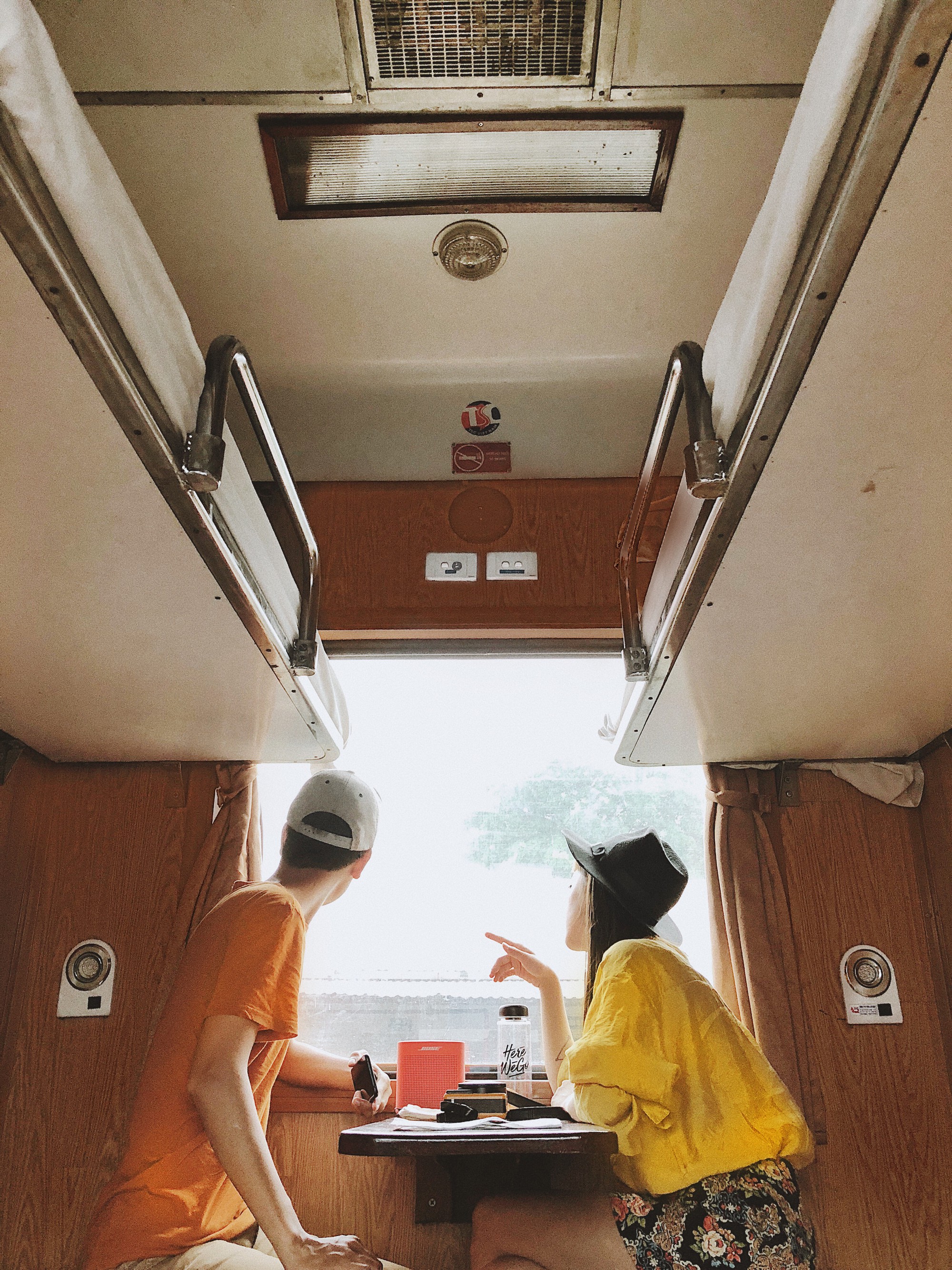 Ngày đầu tiên của 10 đội thi Here We Go ở vòng 2: Sống xa BTC chẳng dễ dàng! - Ảnh 4. Ngày đầu tiên của 10 đội thi Here We Go ở vòng 2: Sống xa BTC chẳng dễ dàng! - Ảnh 4.