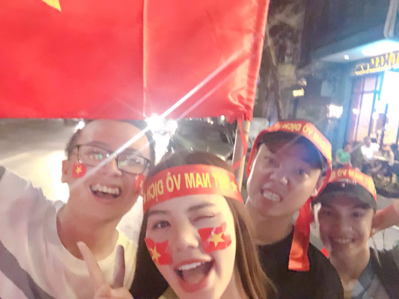 Ngày đầu tiên của 10 đội thi Here We Go ở vòng 2: Sống xa BTC chẳng dễ dàng! - Ảnh 27. Ngày đầu tiên của 10 đội thi Here We Go ở vòng 2: Sống xa BTC chẳng dễ dàng! - Ảnh 27.