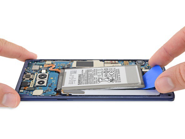 Galaxy Note9 không hề dễ sửa chút nào - Ảnh 1.