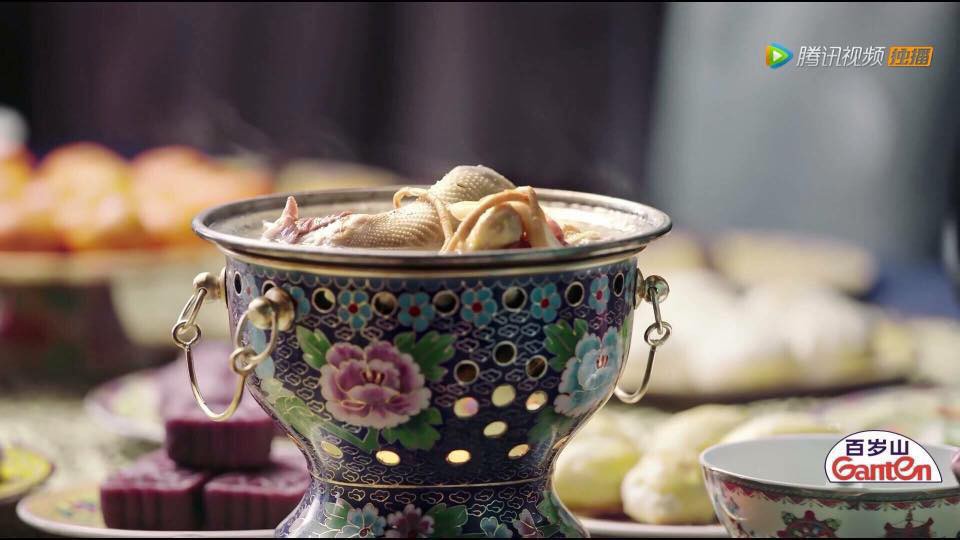 “Như Ý Truyện” mời tận 18 chuyên gia ẩm thực trổ tài, thảo nào Càn Long Hoắc Kiến Hoa đóng cảnh dùng thiện ngon mê mẩn! - Ảnh 1. “Như Ý Truyện” mời tận 18 chuyên gia ẩm thực trổ tài, thảo nào Càn Long Hoắc Kiến Hoa đóng cảnh dùng thiện ngon mê mẩn! - Ảnh 1.