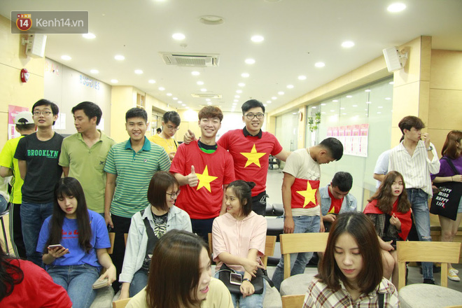 Người h&acirc;m mộ Việt Nam tại H&agrave;n: Ch&uacute;ng ta thua nhưng đầy vẻ vang v&igrave; H&agrave;n Quốc l&agrave; một đội rất mạnh - Ảnh 4.