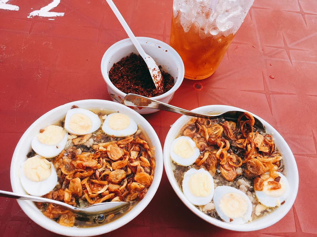 Lần mò tìm đến những hàng bánh đúc nóng thơm ngon hiếm hoi ở Sài Gòn - Ảnh 4. Lần mò tìm đến những hàng bánh đúc nóng thơm ngon hiếm hoi ở Sài Gòn - Ảnh 4.