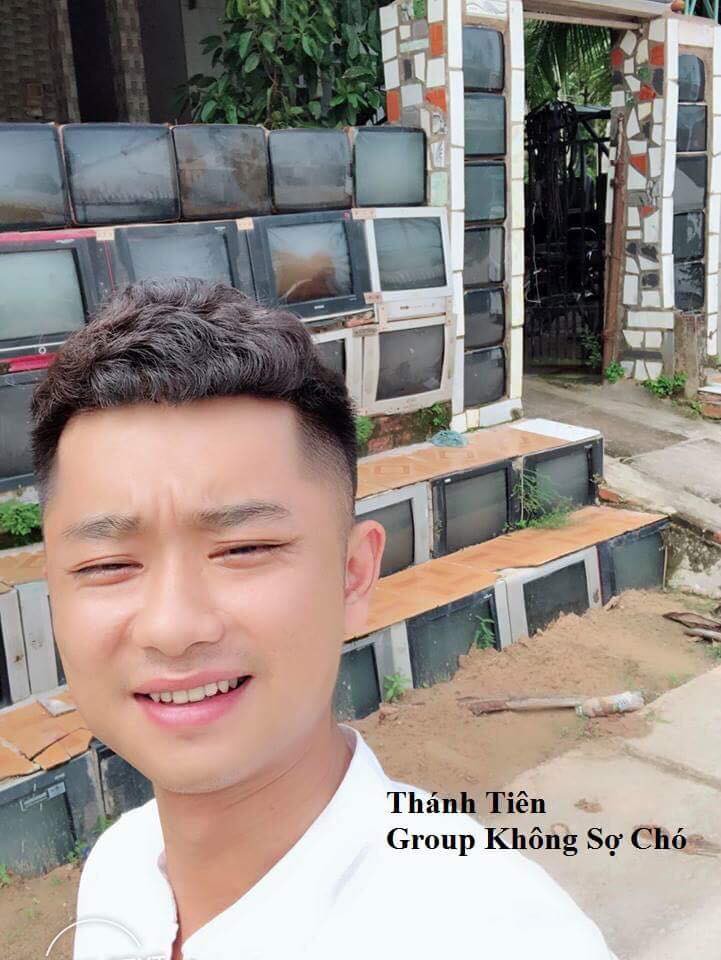 Căn nhà có tường rào làm hoàn toàn từ... tivi gây sốt MXH - Ảnh 1.