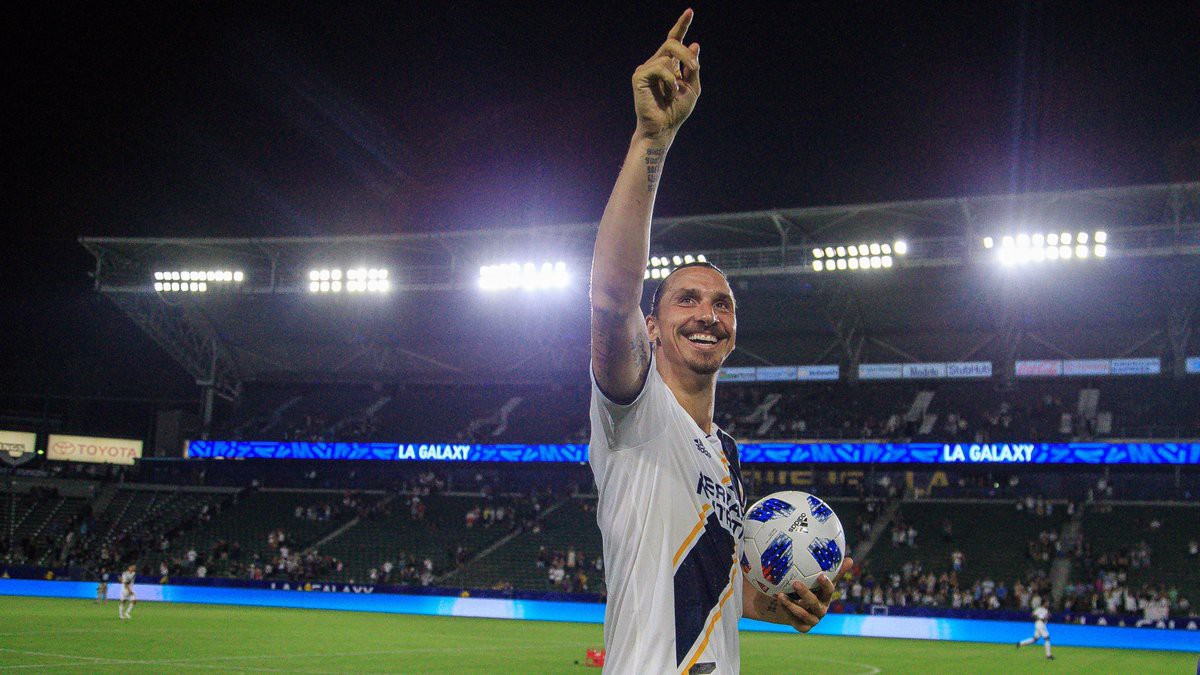 Ibrahimovic lần đầu tiết lộ hình ảnh chấn thương đáng sợ ở MU - Ảnh 6. Ibrahimovic lần đầu tiết lộ hình ảnh chấn thương đáng sợ ở MU - Ảnh 6.
