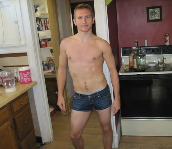 Những màn cá cược ấn tượng của cư dân mạng: Cụ ông 86 tuổi thắng kèo múa cột, thanh niên mặc đồ khủng long ra sân bay trêu người - Ảnh 10.