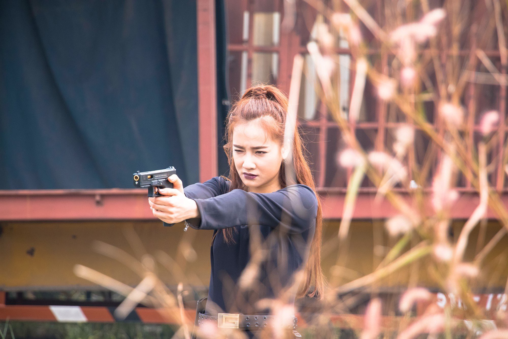 Nếu nghĩ Nh&atilde; Phương chỉ biết kh&oacute;c l&oacute;c sướt mướt tr&ecirc;n m&agrave;n ảnh th&igrave; phải coi ngay 4 bộ phim sau đ&acirc;y - Ảnh 2.