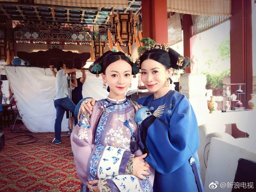 Thực hư tin đồn Xa Thi Mạn ngậm ngùi nhận catse chưa bằng một nửa “Nguỵ Anh Lạc” Ngô Cẩn Ngôn? - Ảnh 1. Thực hư tin đồn Xa Thi Mạn ngậm ngùi nhận catse chưa bằng một nửa “Nguỵ Anh Lạc” Ngô Cẩn Ngôn? - Ảnh 1.
