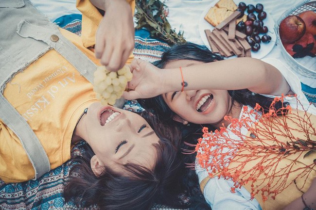 Đằng sau bộ ảnh chị em gái cách nhau 14 tuổi: Cùng mẹ nhưng khác cha, không ít lần bị hiểu lầm là mẹ con - Ảnh 2. Đằng sau bộ ảnh chị em gái cách nhau 14 tuổi: Cùng mẹ nhưng khác cha, không ít lần bị hiểu lầm là mẹ con - Ảnh 2.