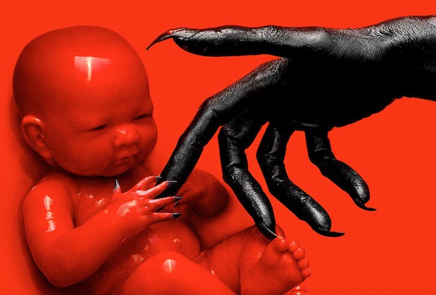 American Horror Story 8: Khải huyền tận thế, hiện thân quỷ dữ trong hình hài trẻ sơ sinh - Ảnh 4.