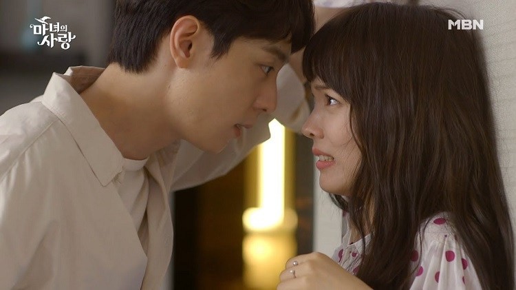 Witchs Love: Chuyện tình tay ba giữa hai soái ca và cô nàng phù thủy xứ Hàn - Ảnh 7. Witchs Love: Chuyện tình tay ba giữa hai soái ca và cô nàng phù thủy xứ Hàn - Ảnh 7.