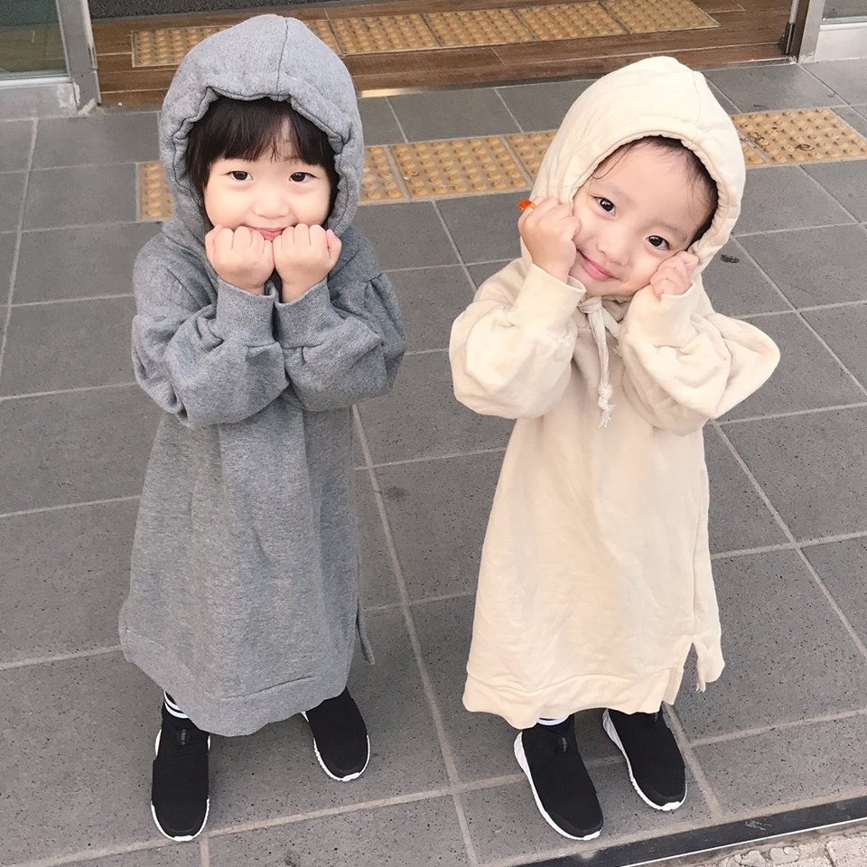 Корейский год ребенку. Корейские дети. Корейские дети Близнецы. Корейские дети девочки. Корейские дети двойняшки.