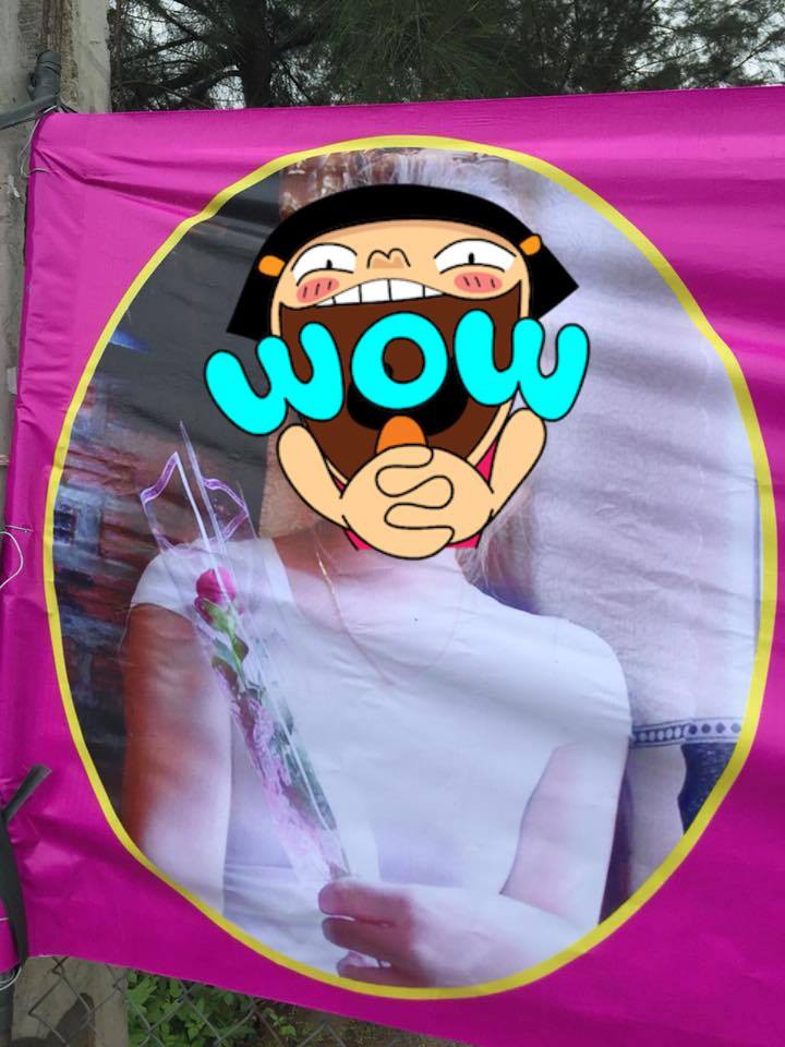 G&oacute;c y&ecirc;u phải n&oacute;i: Thanh ni&ecirc;n in băng r&ocirc;n, biểu ngữ k&egrave;m h&igrave;nh bạn g&aacute;i treo trước cổng để tỏ t&igrave;nh - Ảnh 2.